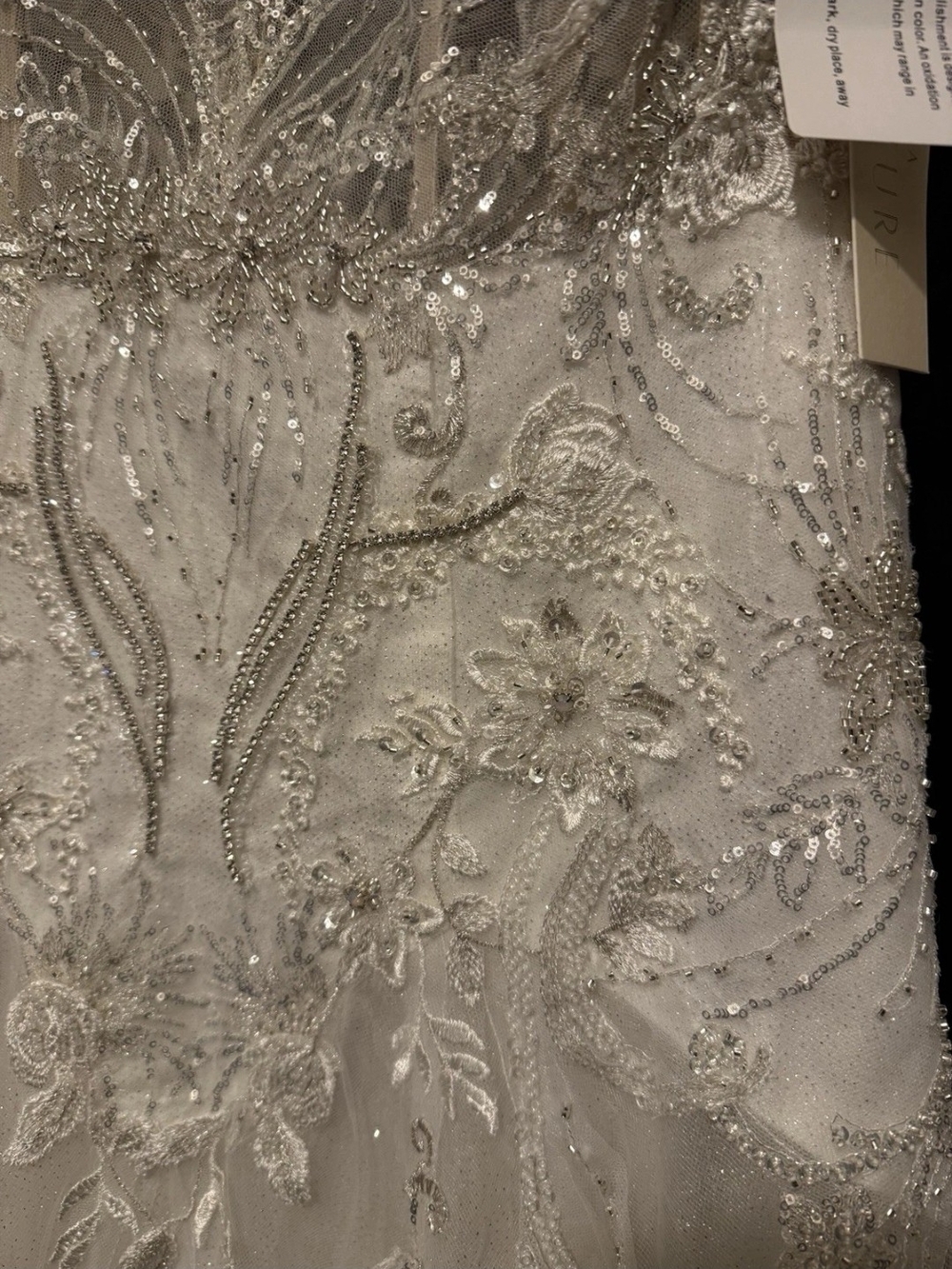 Galina Ivory Lace Appliqué Wedding Dress with Sheer Bodice size 4 nwt - Picture 6 of 7